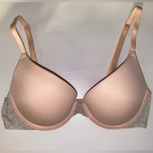 Victoria’s Secret PINK and Calvin Klein Bras - Picture 5 of 10